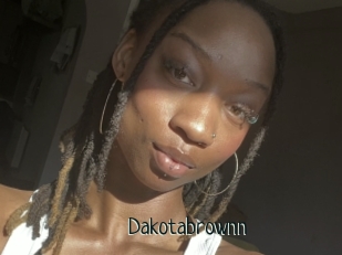 Dakotabrownn