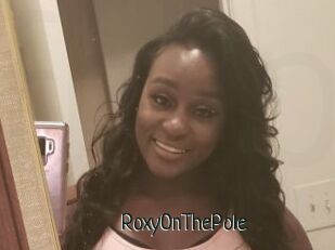 RoxyOnThePole